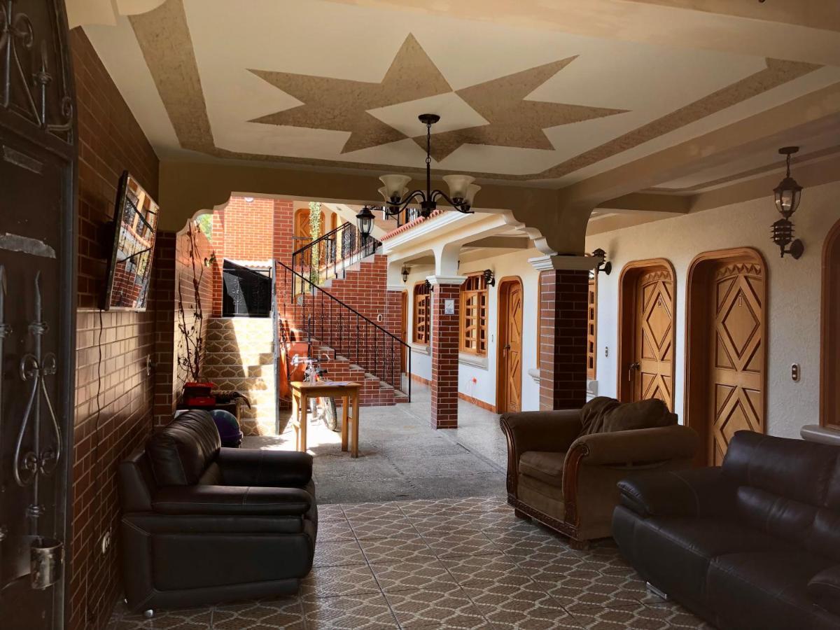Posada Don Miguel Panajachel Bagian luar foto