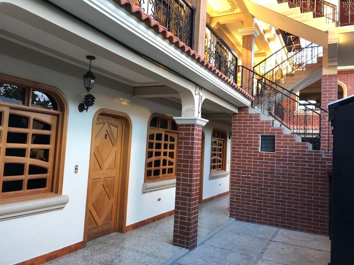 Posada Don Miguel Panajachel Bagian luar foto
