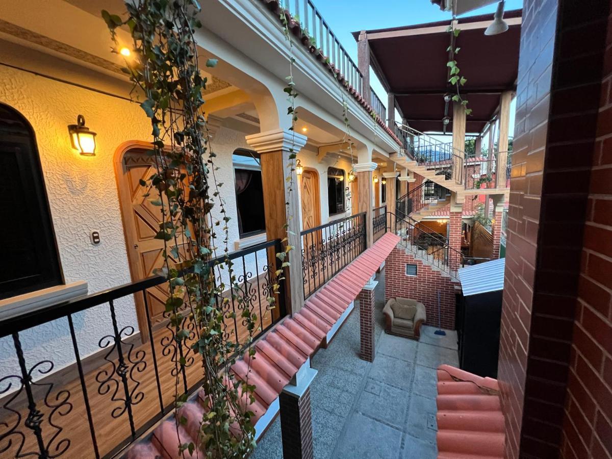 Posada Don Miguel Panajachel Bagian luar foto