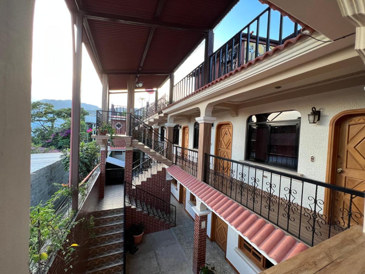Posada Don Miguel Panajachel Bagian luar foto