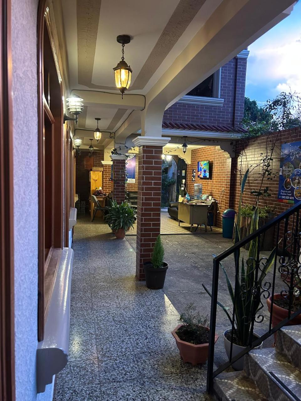 Posada Don Miguel Panajachel Bagian luar foto