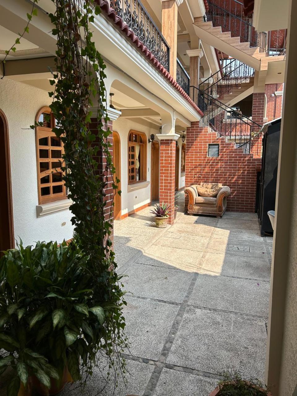 Posada Don Miguel Panajachel Bagian luar foto