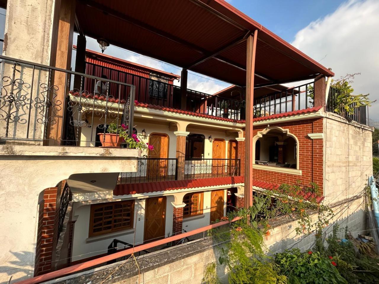 Posada Don Miguel Panajachel Bagian luar foto
