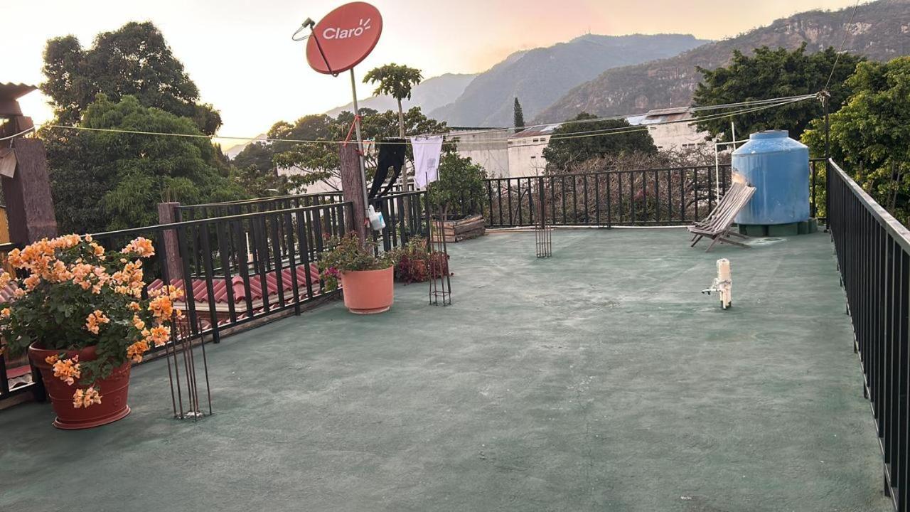 Posada Don Miguel Panajachel Bagian luar foto