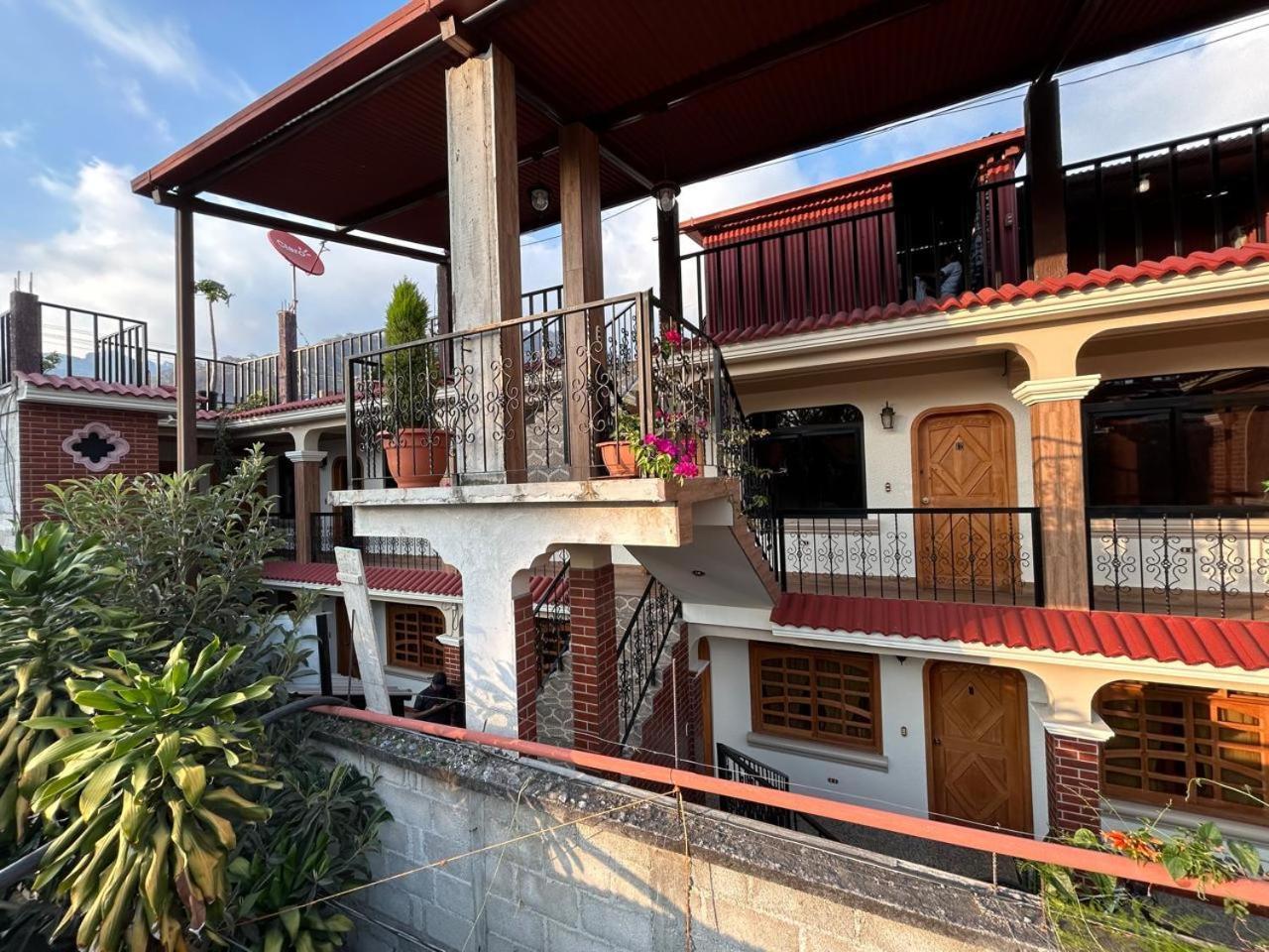 Posada Don Miguel Panajachel Bagian luar foto