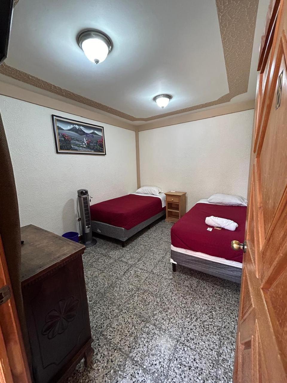 Posada Don Miguel Panajachel Bagian luar foto