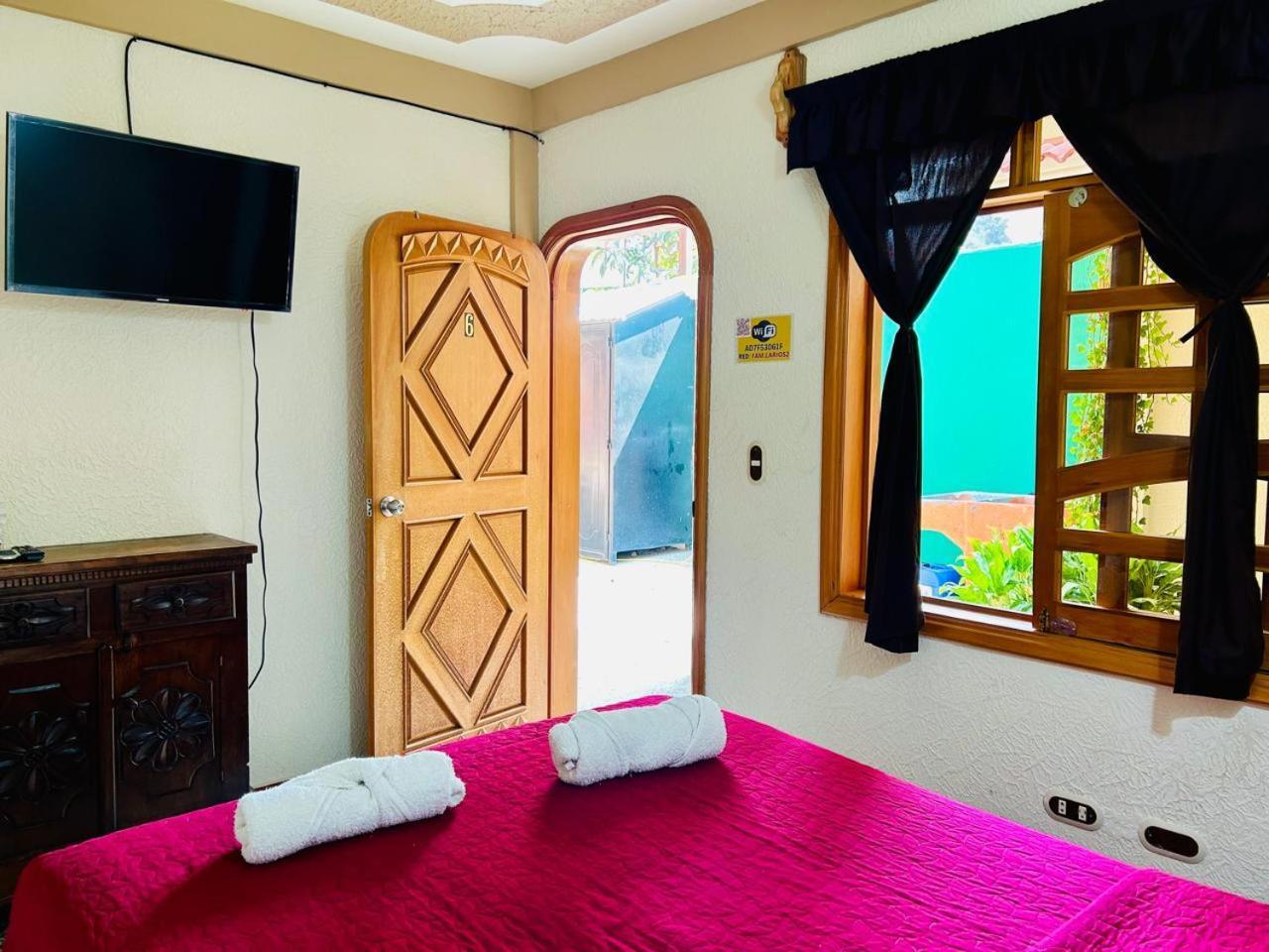 Posada Don Miguel Panajachel Bagian luar foto